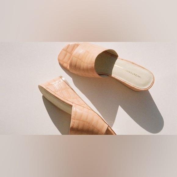 Pink sandals - Picture 5 of 5